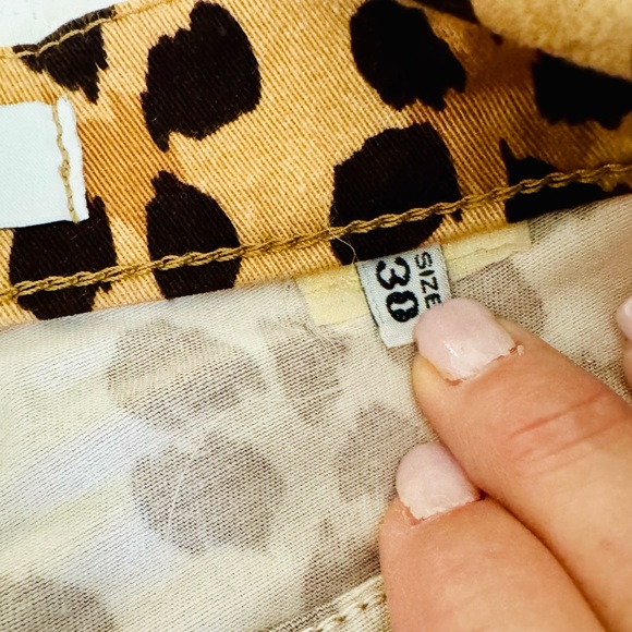 Gorgeous!! Moschino Leopard Print Jeans! - Picture 4 of 8